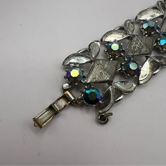 Elegant Silver Tone & Purple AB Vintage Panel Bracelet Size 6.5 - Picture 4 of 11